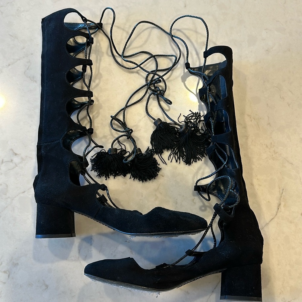 🖤Cute Velvet Zara Lace Up Shoes🖤